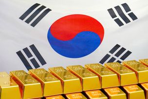 Bank of Korea chooses U.S. dollar’s liquidity over gold’s safety but will buy when needs and prices align teaser image