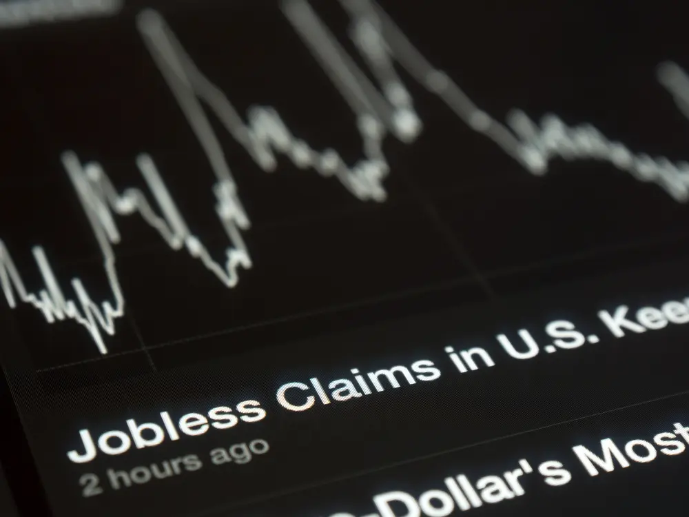 Gold prices holding near session highs as US weekly jobless claims rises to 238k, in line  with expectations teaser image