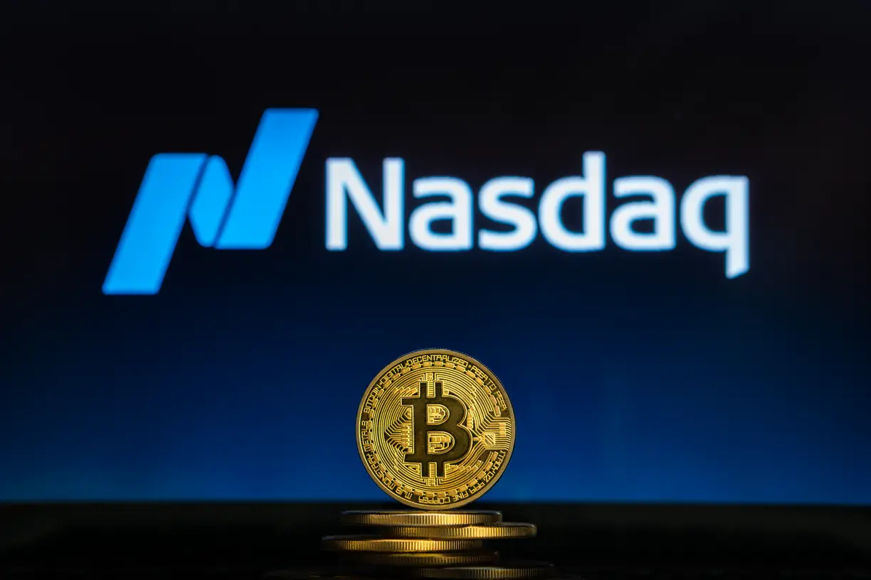 Nasdaq files to launch and trade Bitcoin index options, CME Group to launch Bitcoin Friday futures teaser image