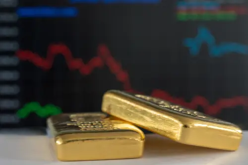 Will strong holiday shopping next week push gold prices below $4,000 next week teaser image