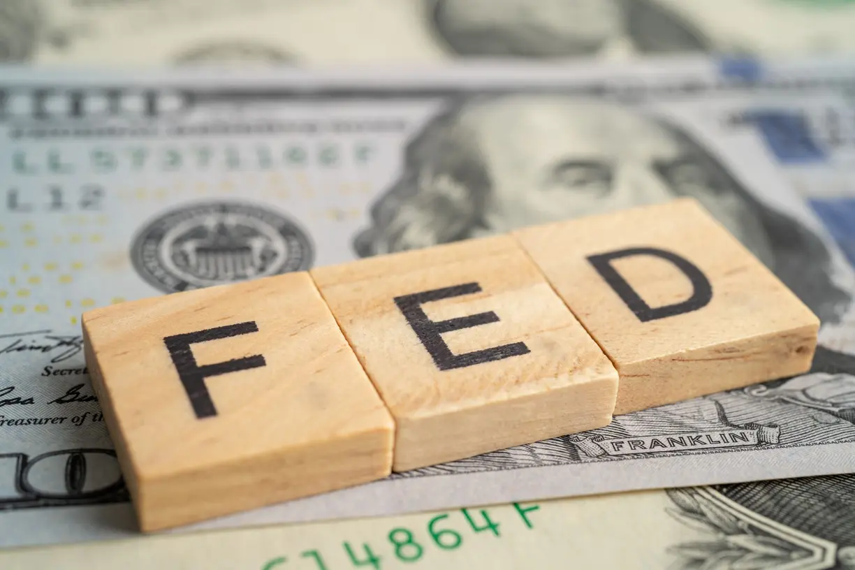 Gold prices decline as investors anticipate Fed rate decision teaser image