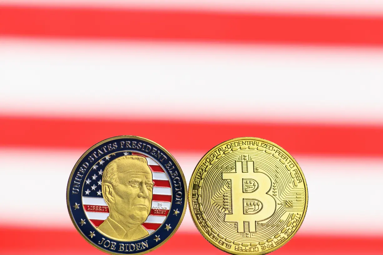 Biden vetoes pro-crypto bill, industry promises to fight back teaser image