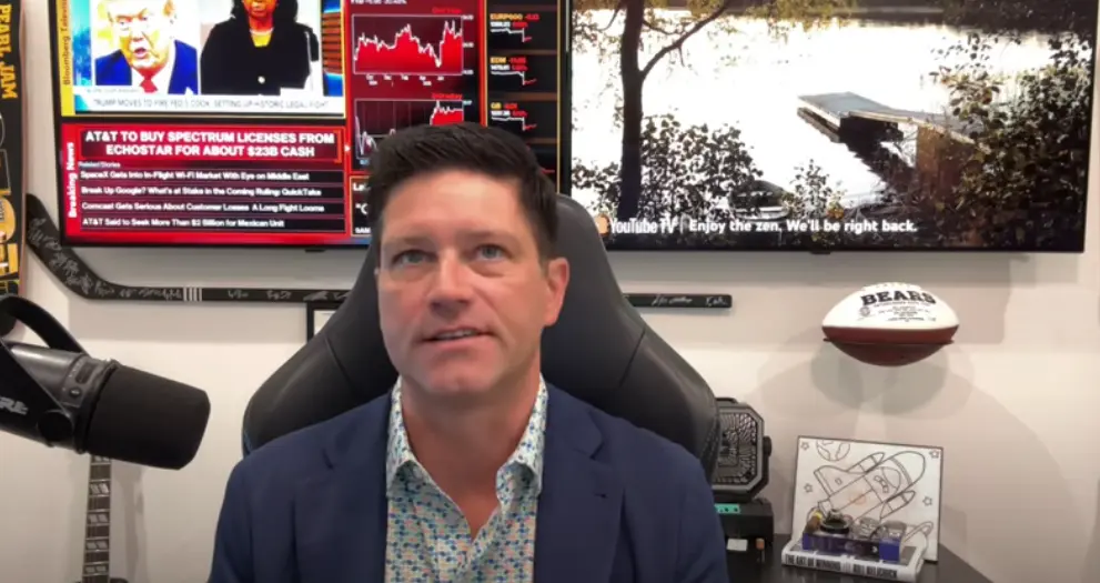 Gold/silver: Prices of gold surge on Fed shake-up! Yields rise - stocks drop - Metals Minute w/ Phil Streible teaser image