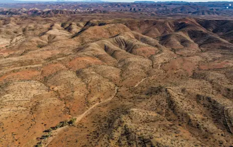Australia orders Chinese investors to sell down stake in rare earths miner teaser image