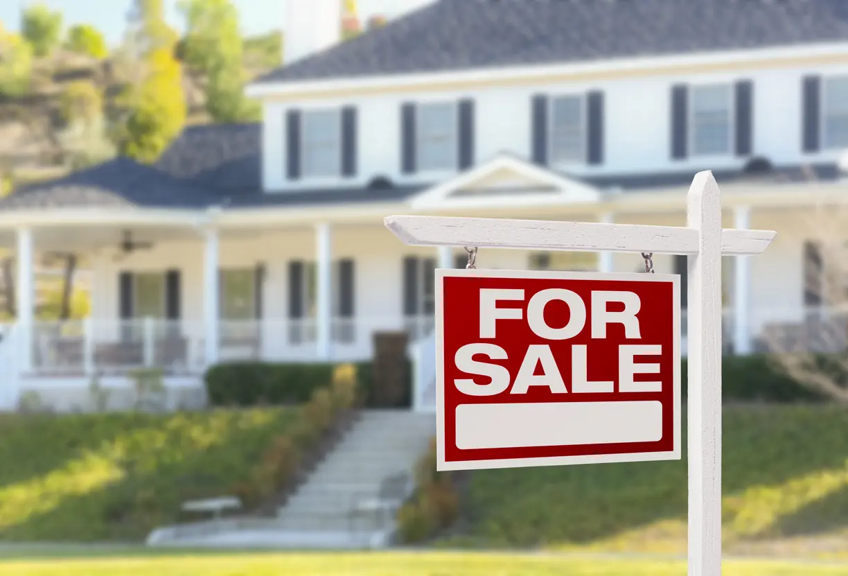 Gold prices fall to session lows after U.S. existing home sales rise 3.1% in January teaser image