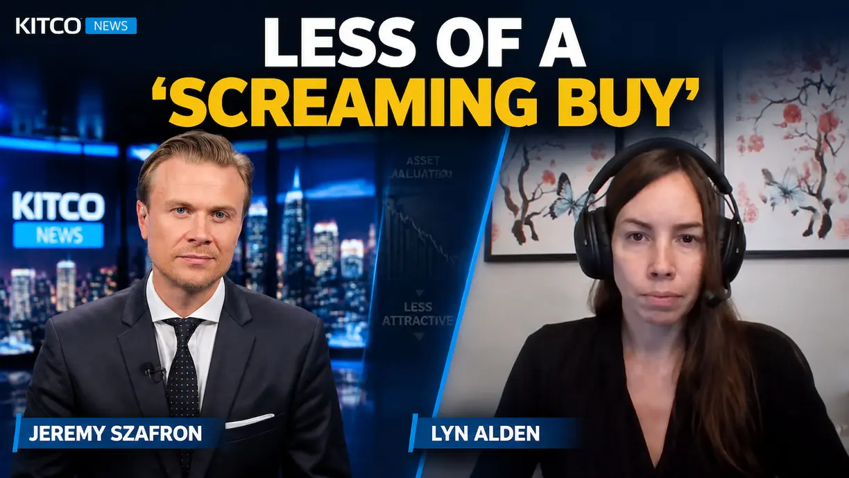Lyn Alden is holding gold, but says the Fed is bailing a boat with a leaking bucket teaser image