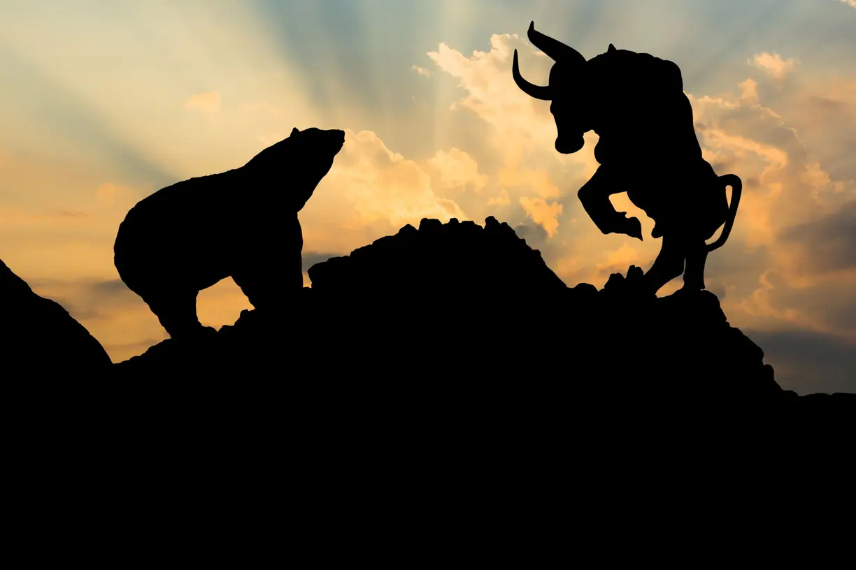Wall Street grows cautious on gold, Main Street remains optimistic about further gains teaser image
