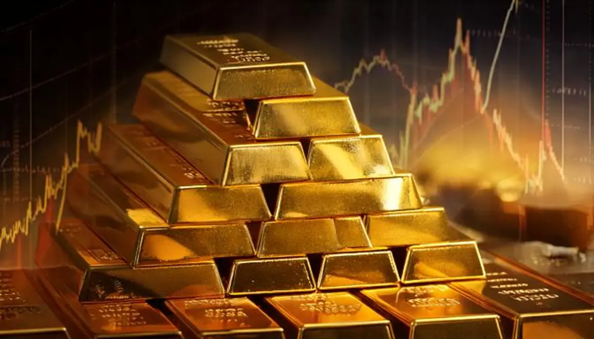 Gold market experiences significant downturn in dramatic trading session teaser image