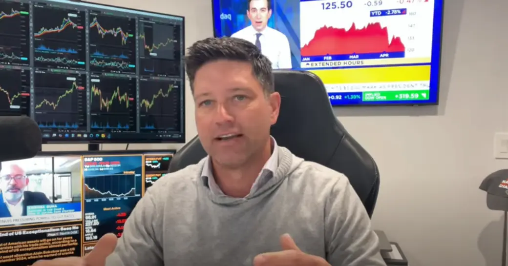 Gold/silver: New record highs overnight! - How are the money managers positioned? - Metals Minute w/ Phil Streible teaser image