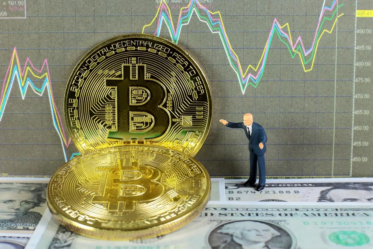 Cryptos and gold see losses in volatile day of trading as investors await Friday’s PCE data teaser image