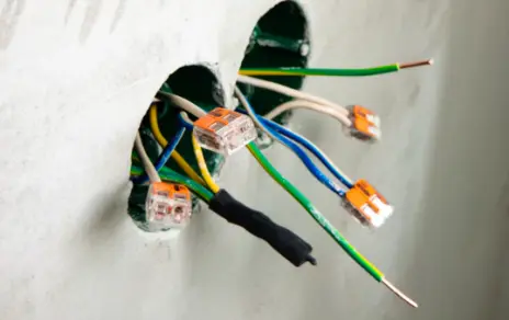 Lithium producers bet on battery storage as demand shifts beyond EVs teaser image