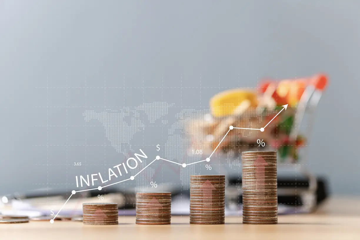 US banks signal economic trouble: declining deposits, loan risks hit profits teaser image