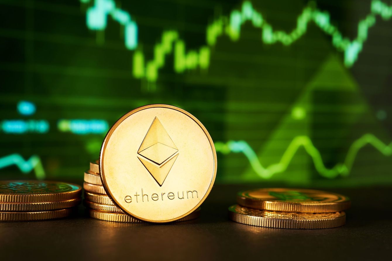 Bearish Bitcoin indicators add up as King Crypto trades below $65k, alts rally on rare SEC win teaser image