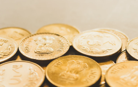 War fears keeping gold in high consolidation around $2400 teaser image