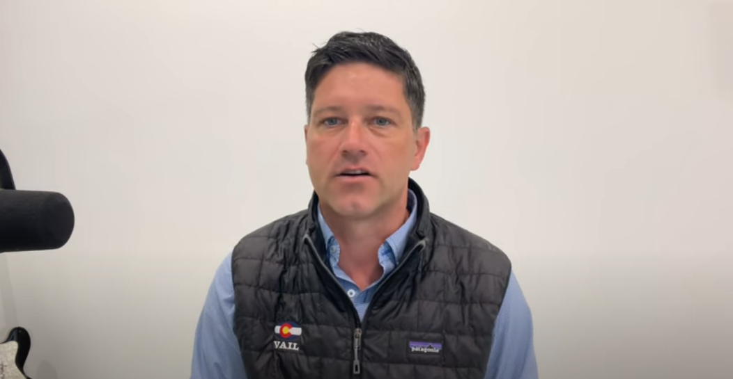 Gold/Silver: Precious metals correct overnight! key levels to watch in gold - Metals Minute w/ Phil Streible teaser image