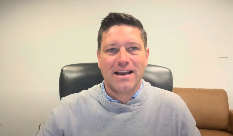 Gold/silver: Precious metals rise overnight! - December preview - Metals Minute w/ Phil Streible teaser image