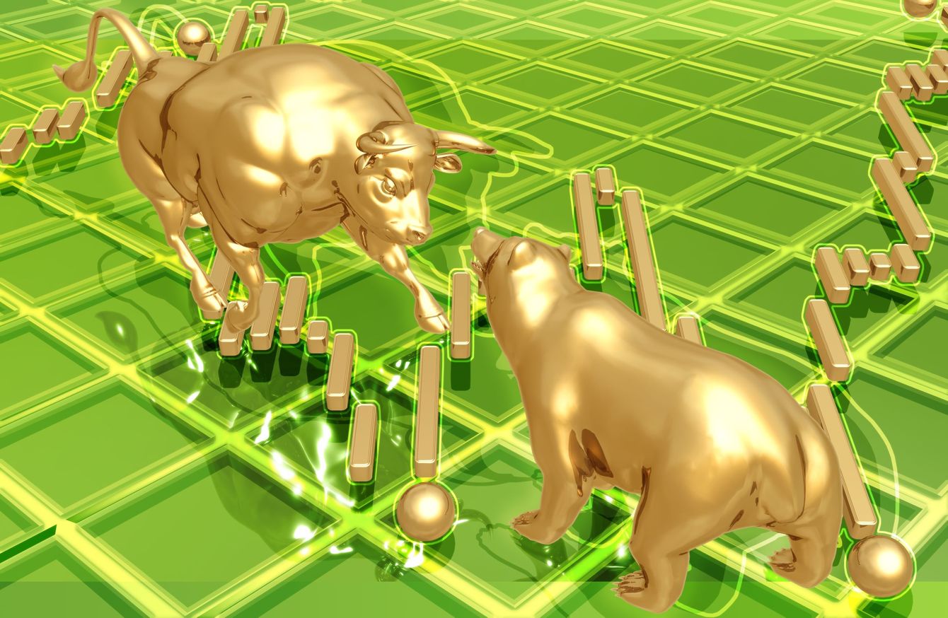 Wall Street sees green lights for gold next week; Main Street jumps back on the bullish bandwagon teaser image