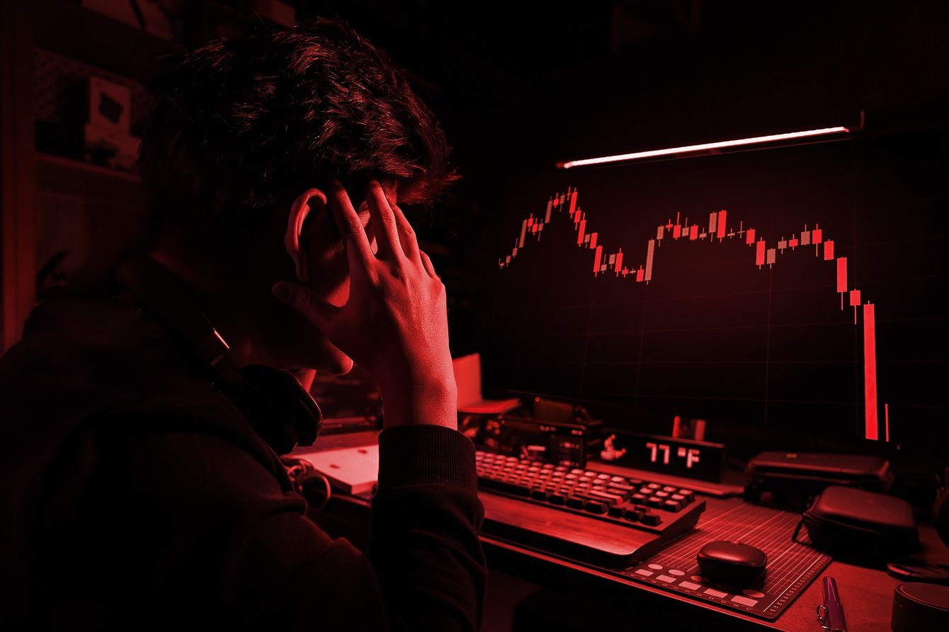 US jobs report sparks market sell-off, Bitcoin tumbles below $55k teaser image