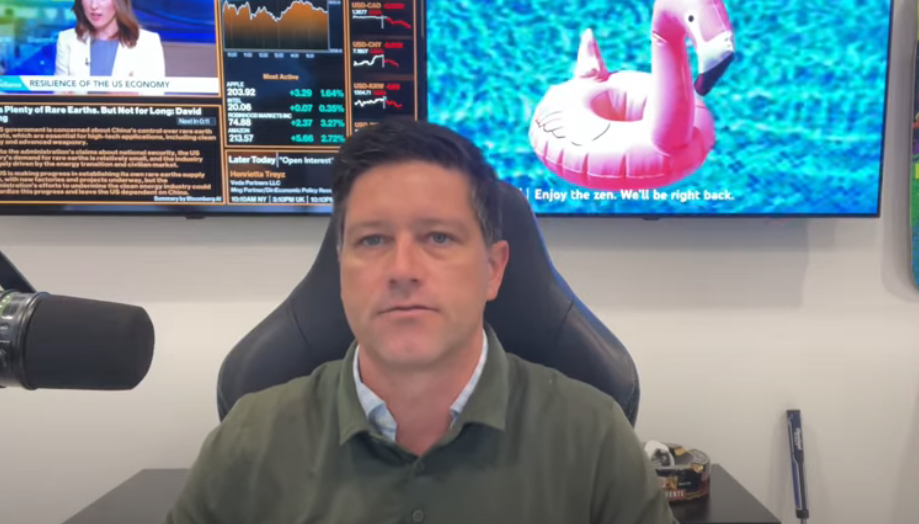 Gold/silver: Can gold rally w/ the dollar declining? The week ahead - Metals Minute w/ Phil Streible teaser image