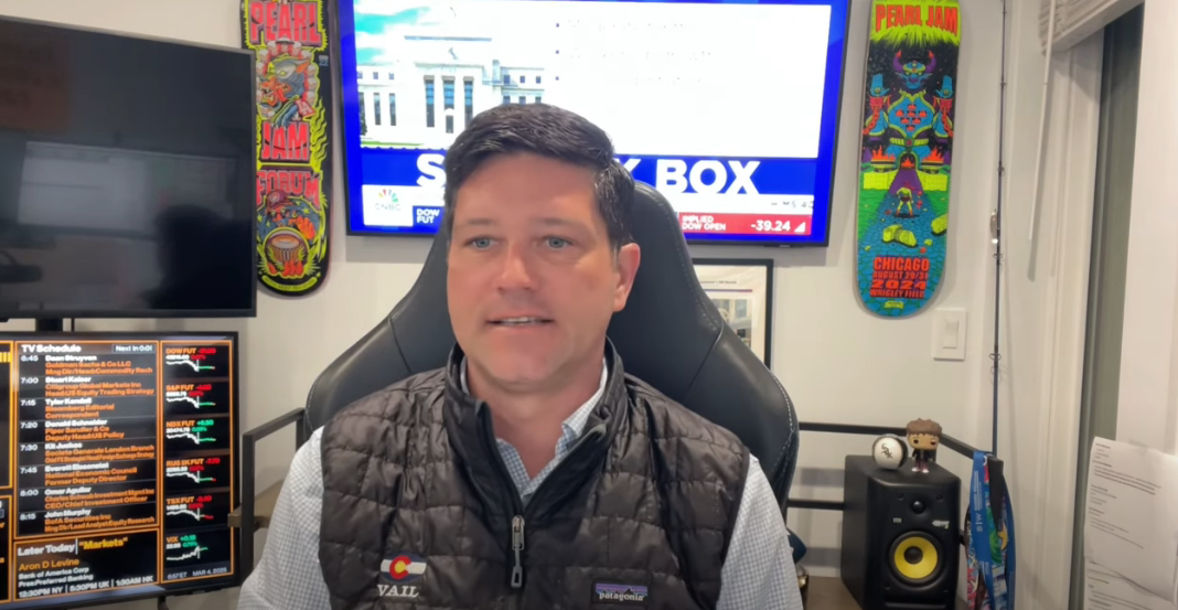 Gold/silver: precious metals rise overnight on safe-haven buying! record highs this week? - Metals Minute w/ Phil Streible teaser image