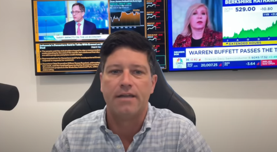 Gold/silver: Precious metals surge as speculative demand in China is back! - Metals Minute w/ Phil Streible teaser image