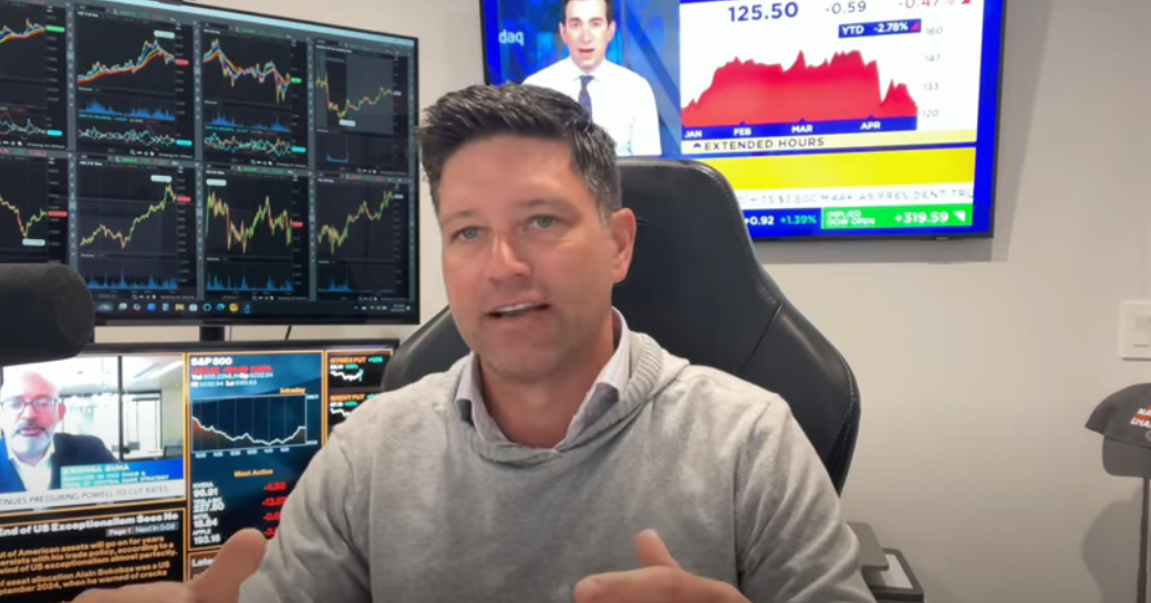 Gold/silver: New record highs overnight! - How are the money managers positioned? - Metals Minute w/ Phil Streible  teaser image