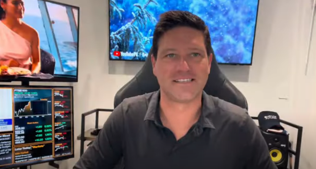 Gold/Silver: All-time highs or another precious metals crash? - The data to watch! - Metals Minute w/ Phil Streible teaser image